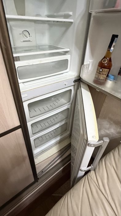 Холодильник в хорошем состоянии