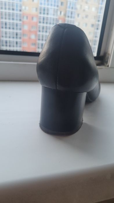 Туфли красные,черные, классные