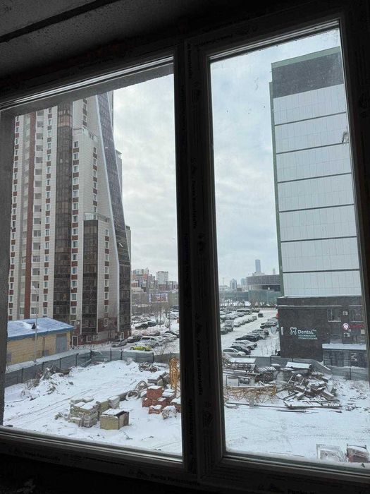 Продам 3 ком квартиру в центре Астаны