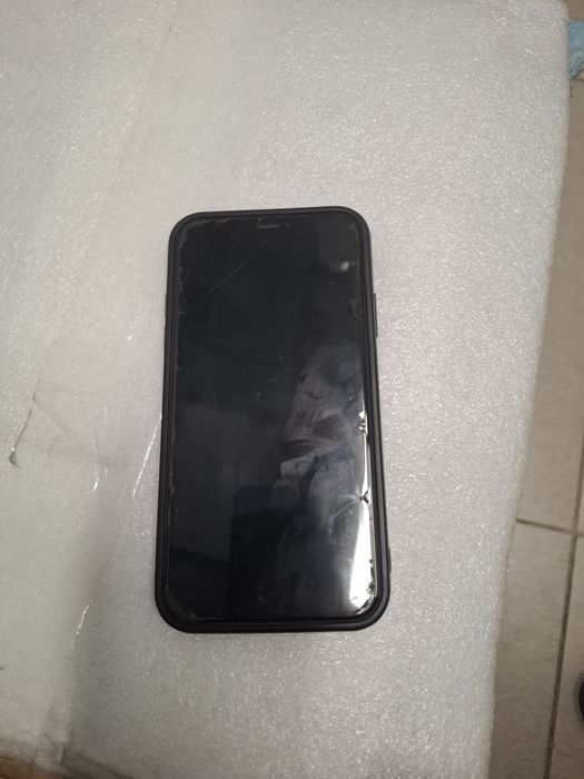 Продаётся айфон 11