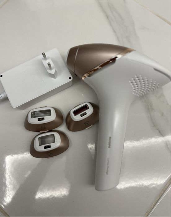 Фотоепилатор Philips Lumea BRI956/00