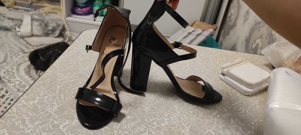 Срочно Разная обувь