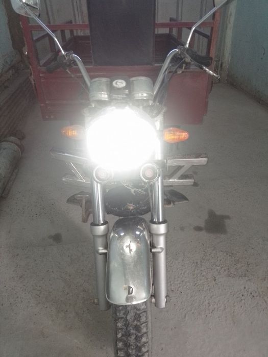 Motosikil tez va arzon narxda sotiladi