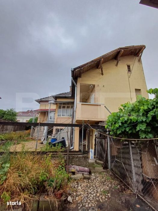Casa renovabila, 3 camere in zona Centrala