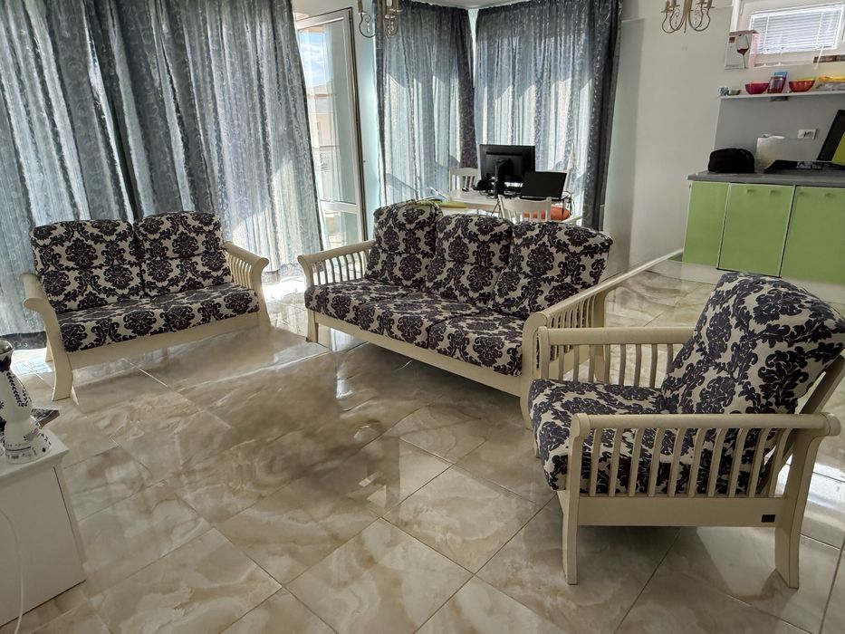 Холов комплект от 3 части (диван)