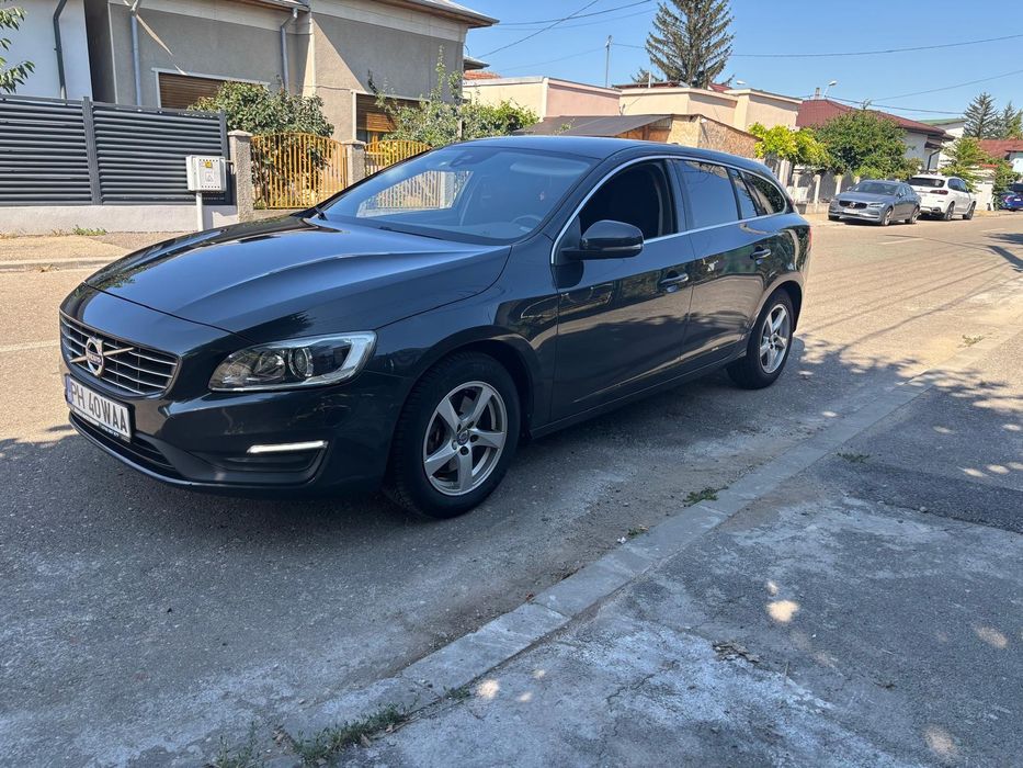 Volvo V 60  motor 2.0 /150 cp /2017/Euro6/Led/Xenon/carte service