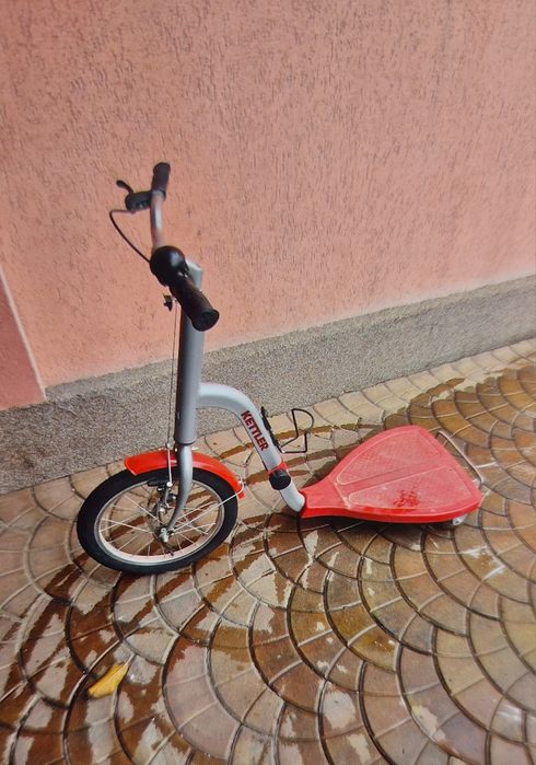 Bicicleta/trotineta 3roti kettler