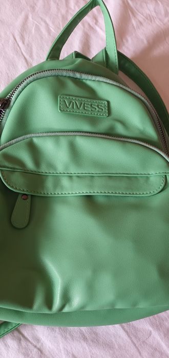 Ghiozdanel de dama superb verde menta