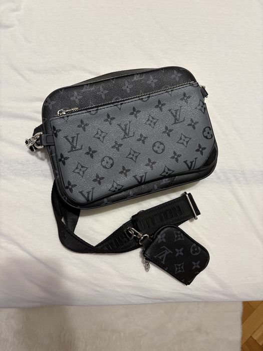Louis Vuitton tripple messenger чанта