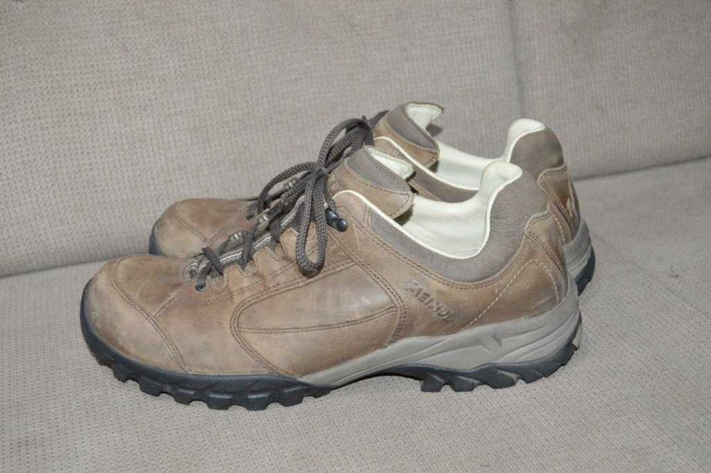 Semighete piele MEINDL Lugano 48 drumetii munte