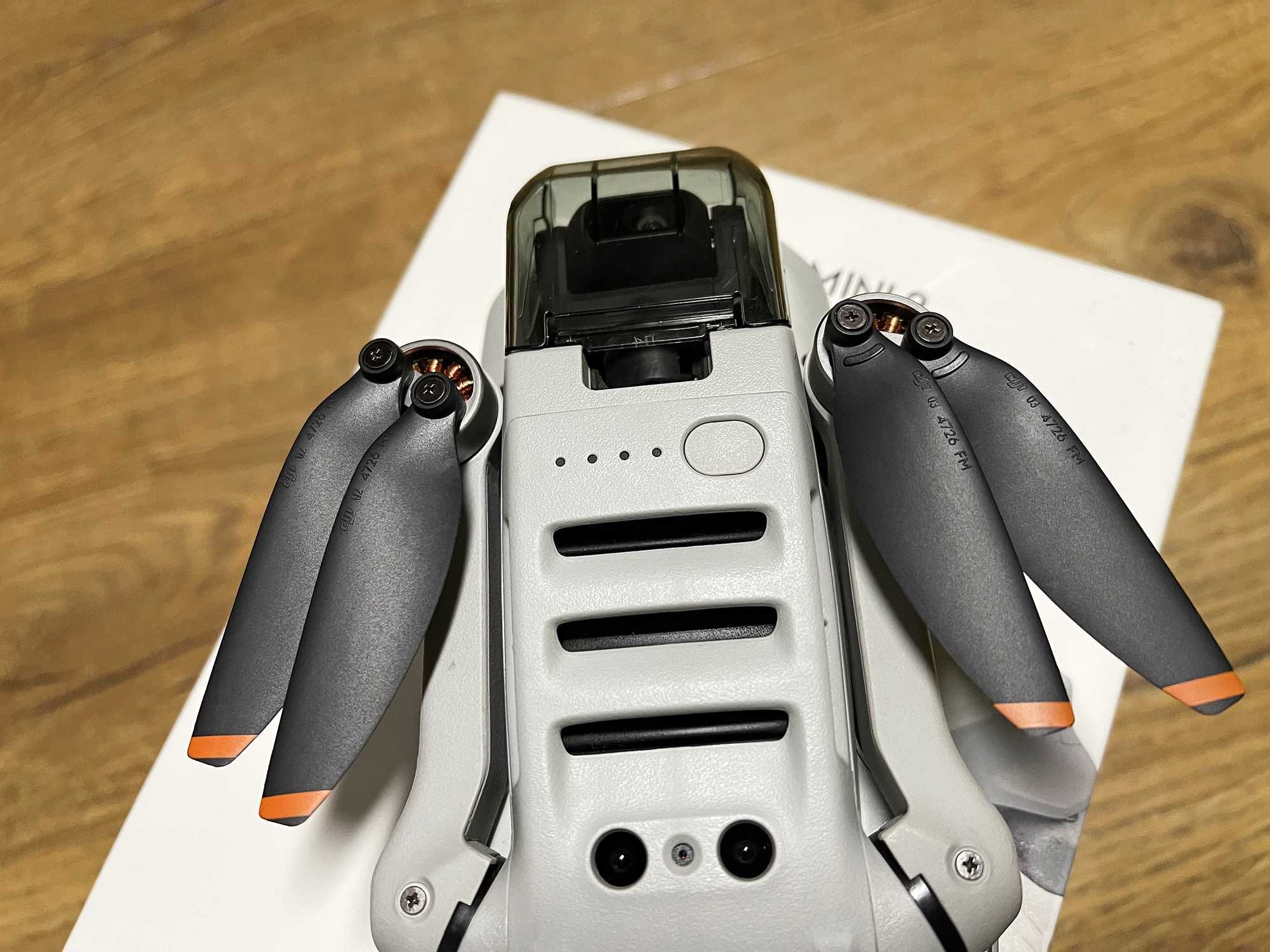 Хороший дрон квадрокоптер DJI mini 2 для путешествий и съёмок 4К мини2 ...