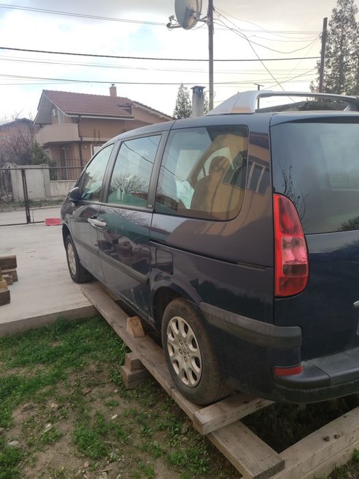 Пежо 807 на части