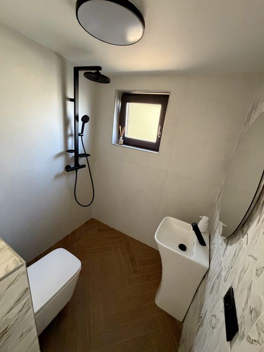 Casa de vanzare cu etaj