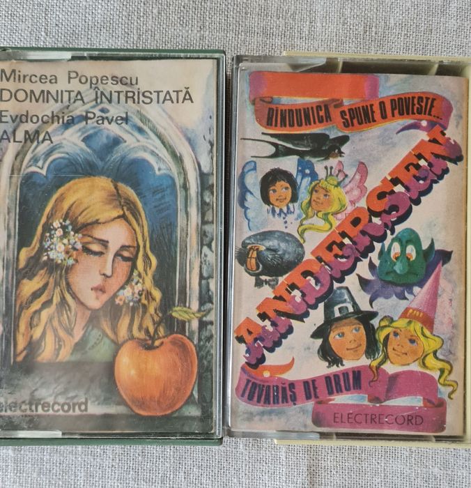 Vândut. 9De vânzare lot de 16 casete audio.