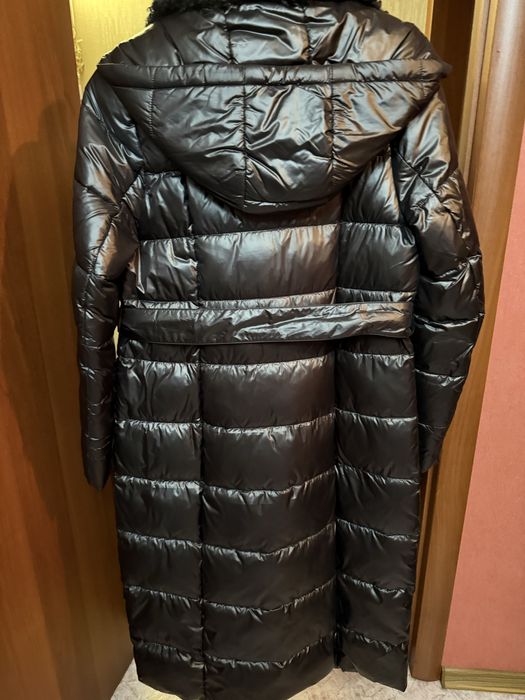 Продам зимний пуховик