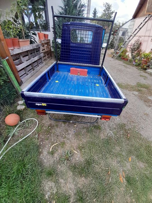 Ape50 piaggio cu un far