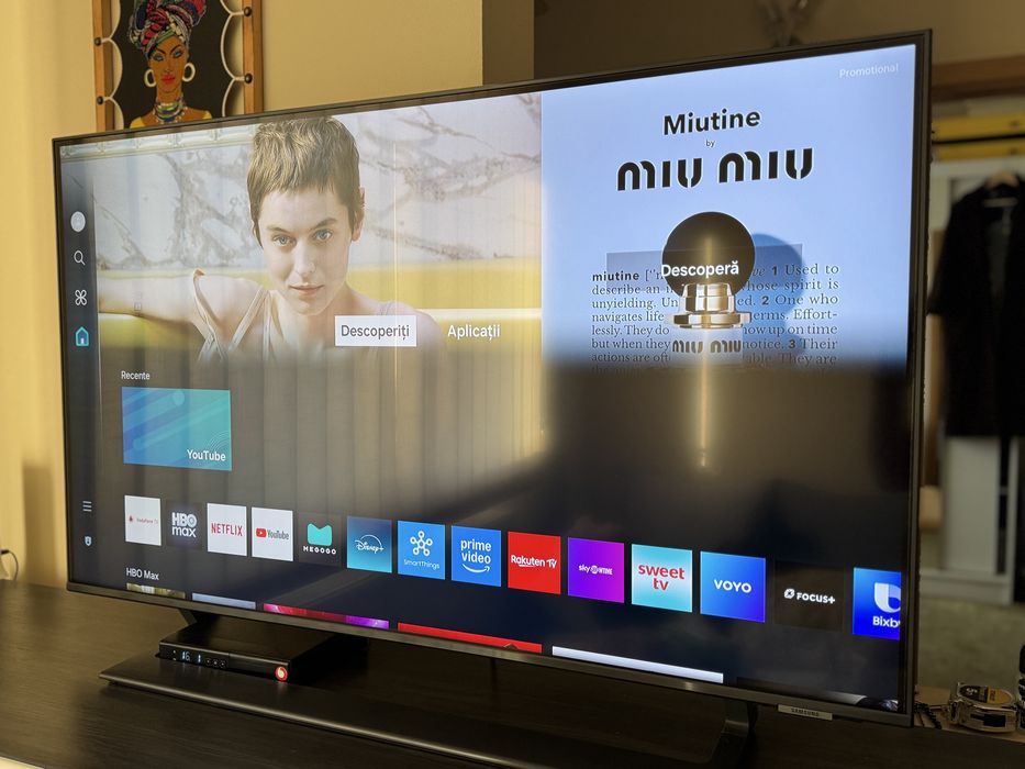 Vand televizor Samsung Crystal UHD 108 cm