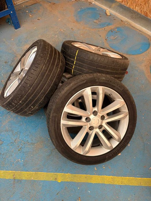 Jante auto de vânzare – mai multe modele și dimensiuni