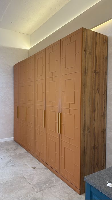 Продам шкаф 3056 х 2000 х 620