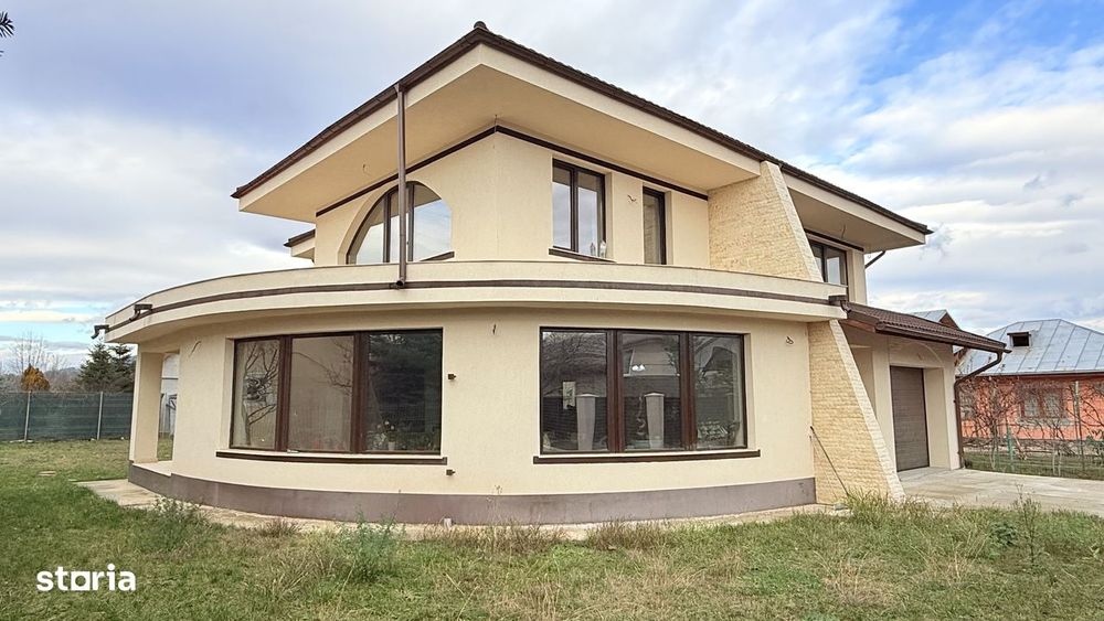 Vila Delux P+1 cu terasă și garaj + teren intravilan 783mp
