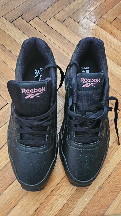 Нови маратонки Reebok