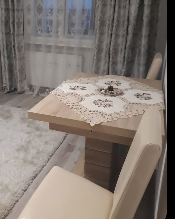 Masă Amira ,extensibilă bardolino ,2.00-2.06M+ SCAUNE CULOARE BEJ