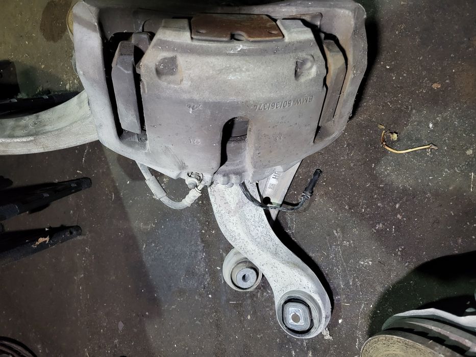 Предни спирачки, спирачни апарати за Bmw F01 750i