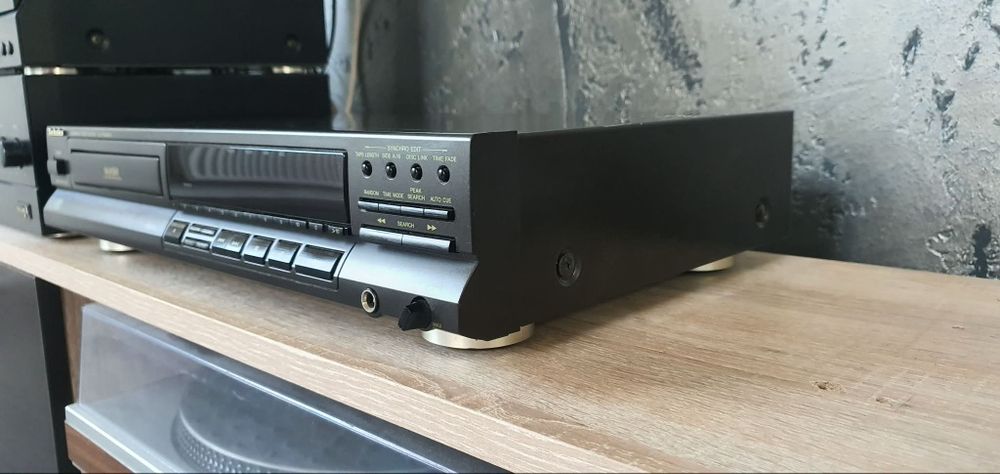 Vând CD Player Technics SL-PG440A