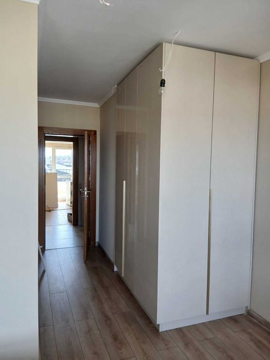 Дава се под наем Четиристаен апартамент в София, Драгалевци - 220 кв.м за 1296.42 € - Снимка #8