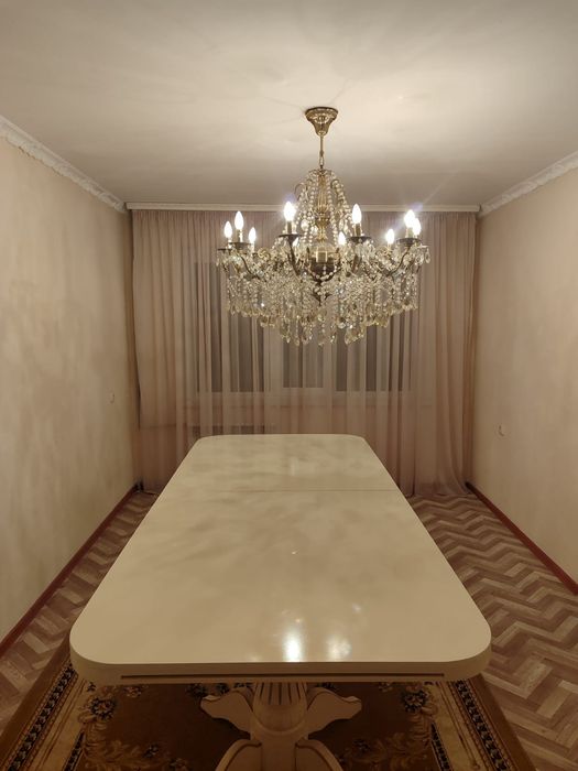 Продается люстра