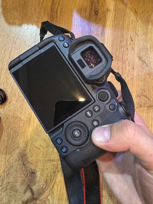 Canon EOS R6 Mark II