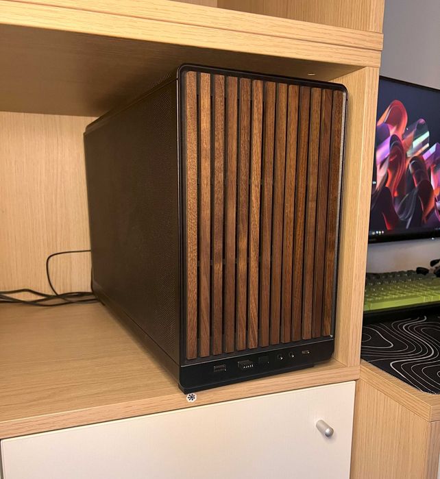 PC Gaming Premium i5-14600K  RTX 5060 Ti 16GB  32GB DDR5 nou