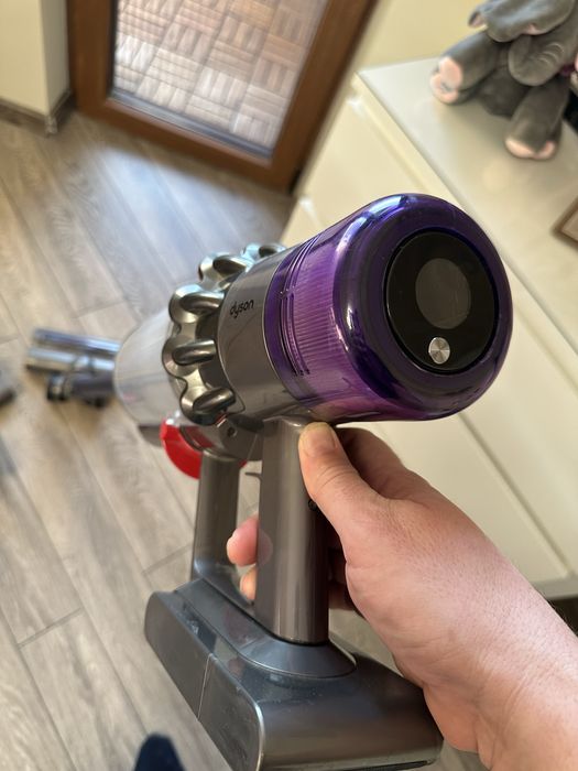Прахосмукачка Dyson V11
