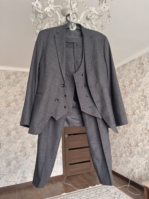 Мужской костюм.44-46 размер