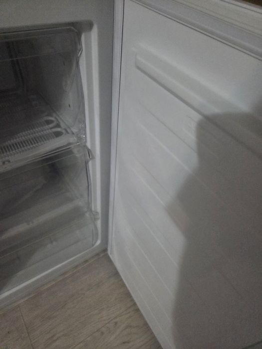 Продам  морозильную камеру