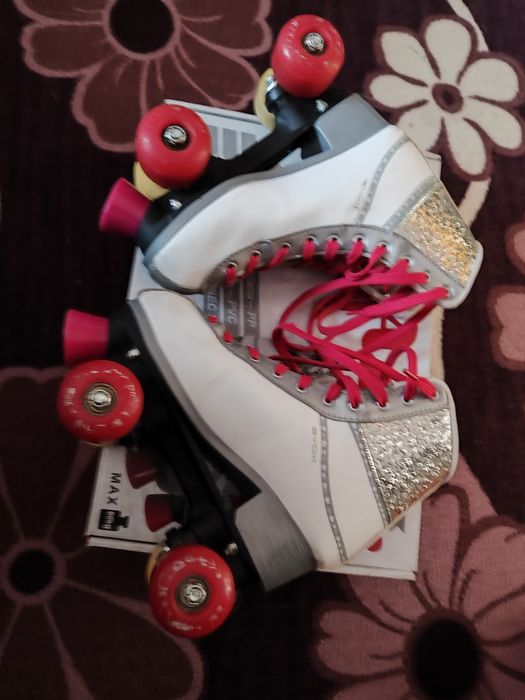 Детски кънки за момиче