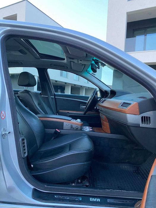 Dezmembrez Bmw e66 e65 730D