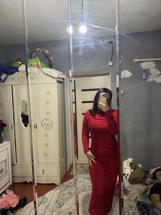 Вечерние платья размер 46 М