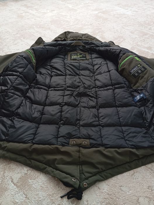 Зимняя теплая куртка