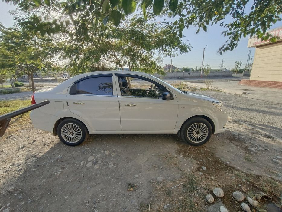 Продается нексия 3 равон