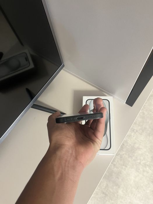 Продам 15 Iphone
