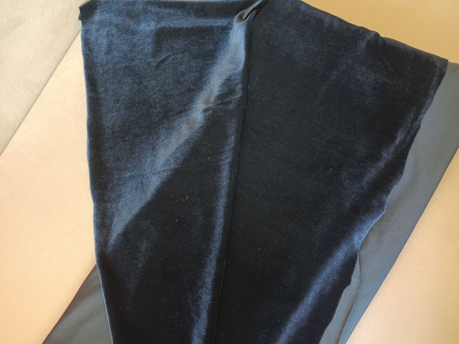 Отрез ткани велюр