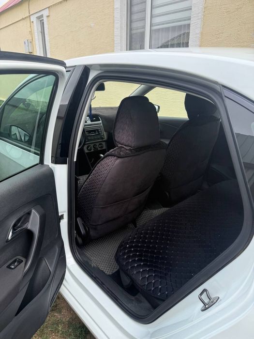 Продается машина в отличном состоянии! Владелец один(девушка)