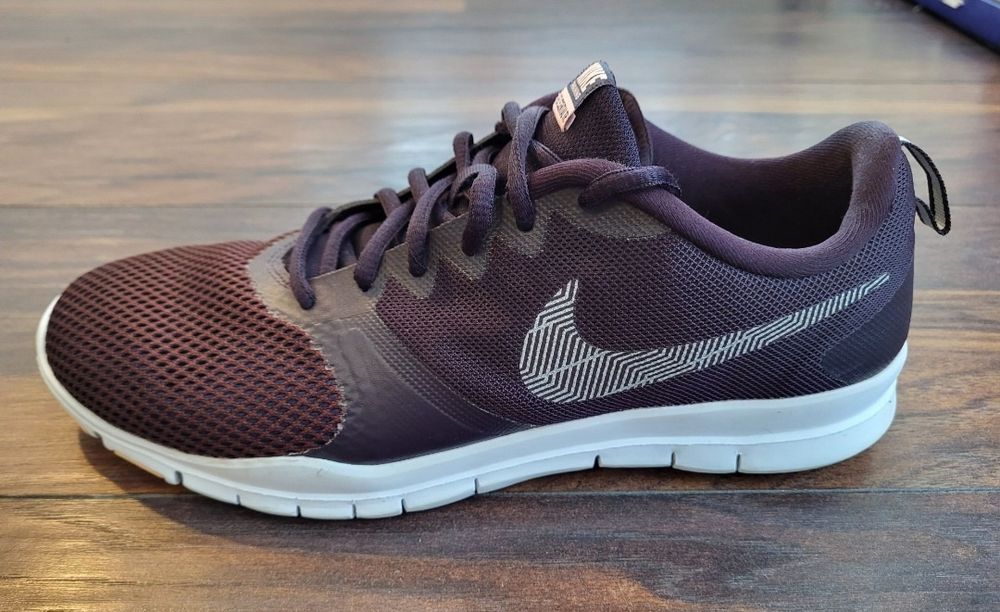 Adidași Nike Flex unisex,  în stare impecabilă, mărimea 42