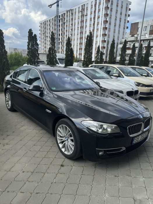 BMW Seria 5 , 525d Xdrive Luxury line