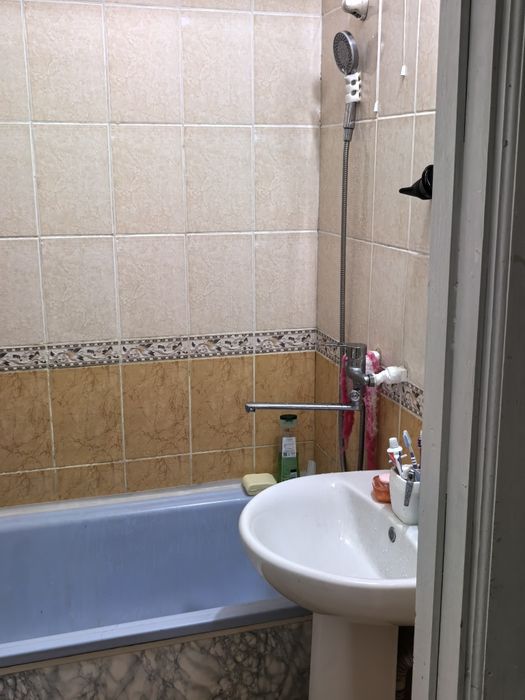 Продам 2 комнатную квартиру