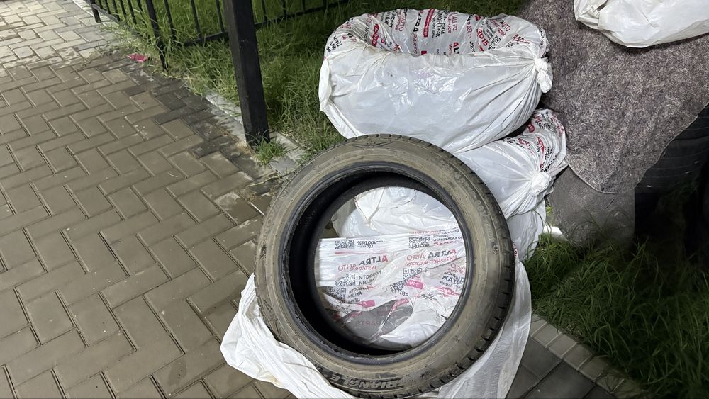 Зимняя резина 235/45/18