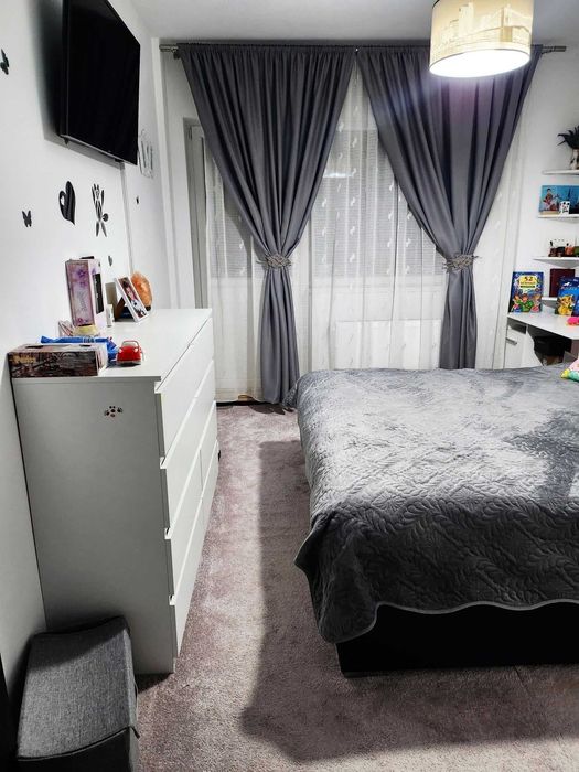 Vanzare apartament 3 camere