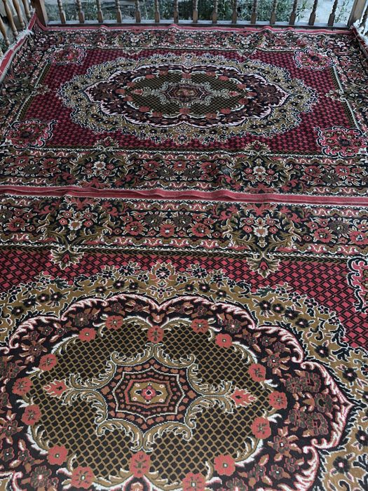 Кілемдер сатылады (2 дана)