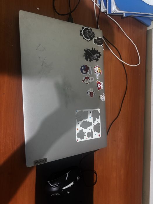 Lenova idepad 3 ryzen 7 4700u